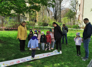 Wspólne zabawy w ogrodzie z okazji 600-lecia Łodzi