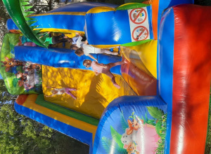 Zabawa na dmuchańcu