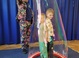 Pokaz baniek mydlanych