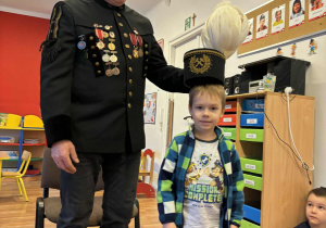 Chłopiec z górnikiem