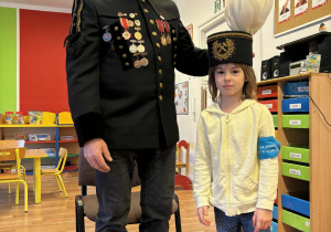 Dziewczynka z górnikiem