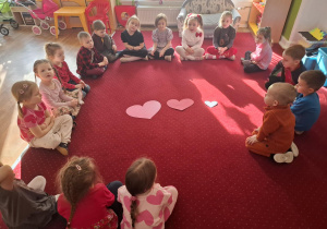 Dzieci różnicują wielkość serc - od największego do najmniejszego