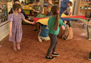 Zabawa z chustą animacyjną